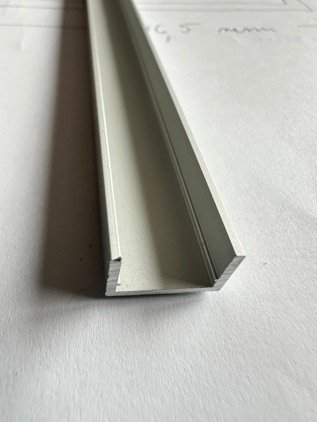 Aluminium U-Profilschiene (13,5mm Innenmaß) für Küchen- & Duschrückwand - Schön und Wieder