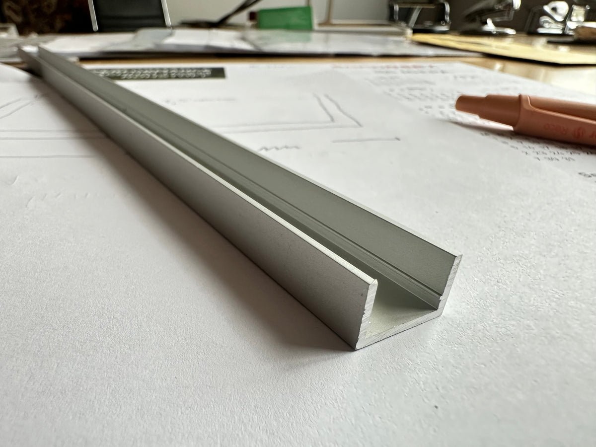 Aluminium U-Profilschiene (13,5mm Innenmaß) für Küchen- & Duschrückwand - Schön und Wieder
