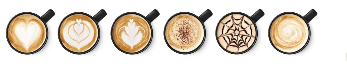 Küchenrückwand Latte Art Tassen in Reihe - Schön und Wieder