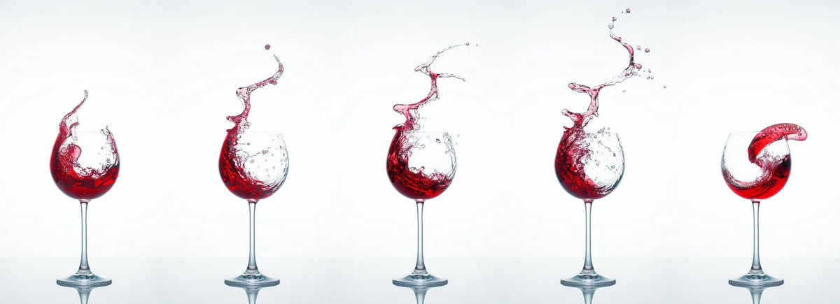 Küchenrückwand Rotwein-Spritzer in Gläsern - Schön und Wieder