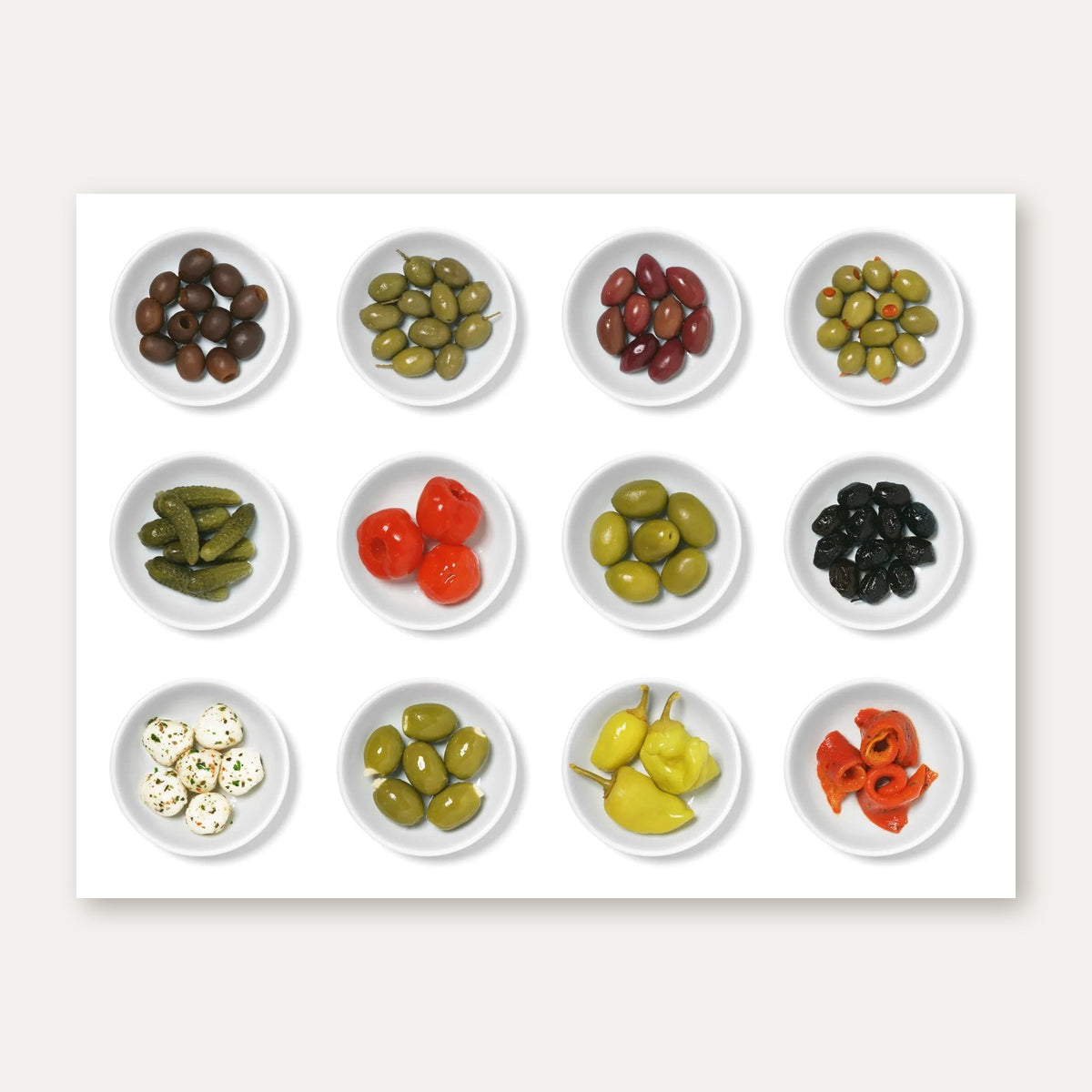 Spritzschutz Antipasti-Auswahl in Schälchen