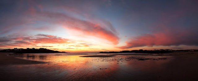 Waschbeckenrückwand Farbenfroher Sonnenuntergang am Strand