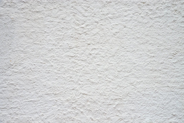 Waschbeckenrückwand Weißer Putz